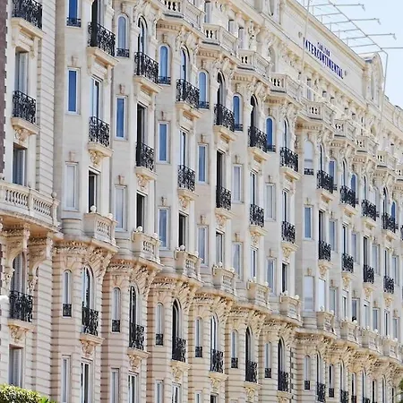 Spacious 3 Pax With Garden In Cannes