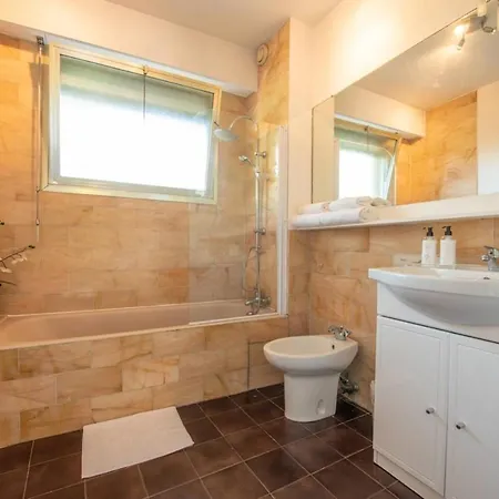 Spacious 3 Pax With Garden In Apartment *