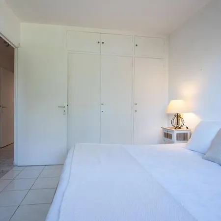 Spacious 3 Pax With Garden In Apartment