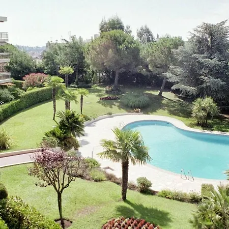 Spacious 3 Pax With Garden In